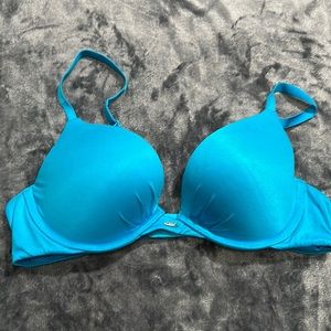 Victoria’s Secret push up bra 36B